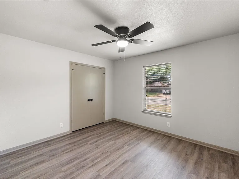 3008 Lafayette St — Photo 15