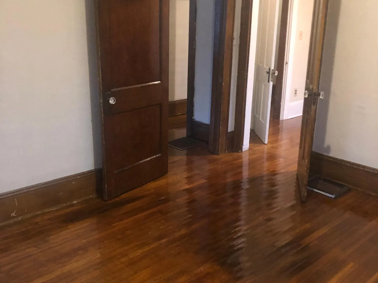 1004 Buffalo St — Photo 4