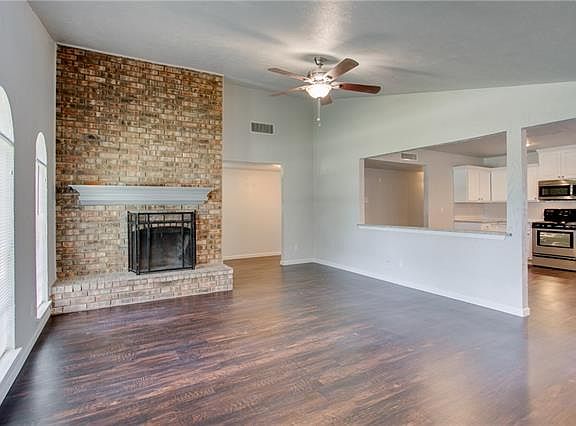 4th image of 5053 Crawford Dr