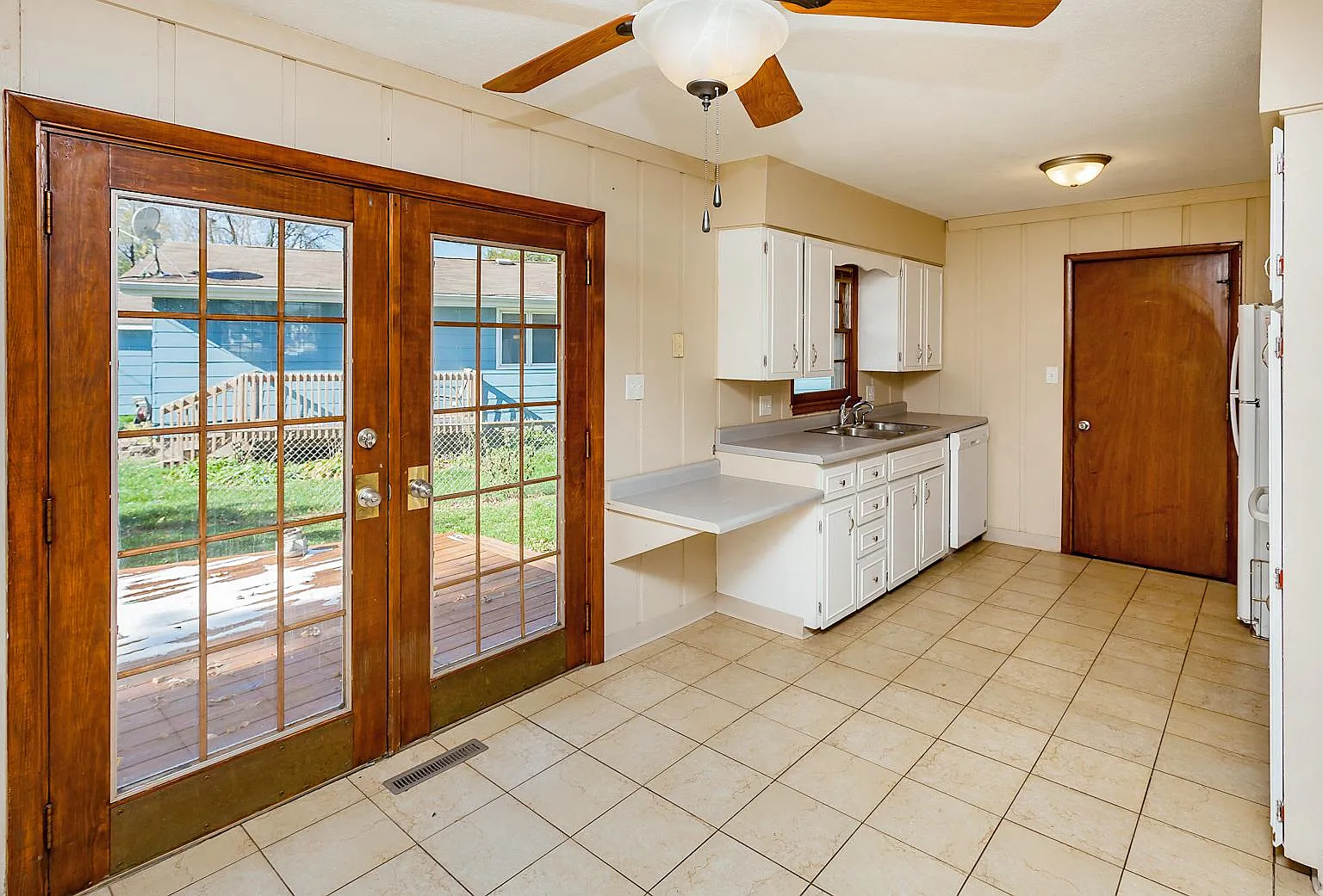 4 bed, 1910 sqft, $1,950 — Photo 4