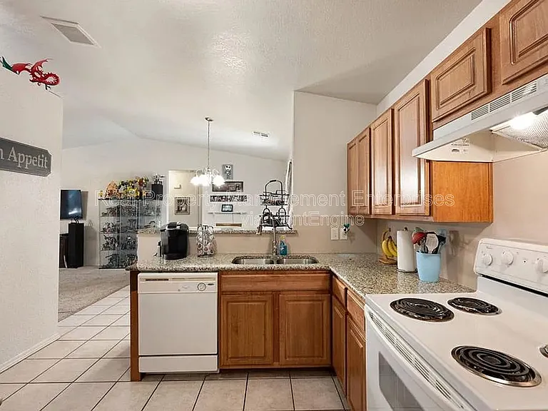 1809 NW 146th St — Photo 10