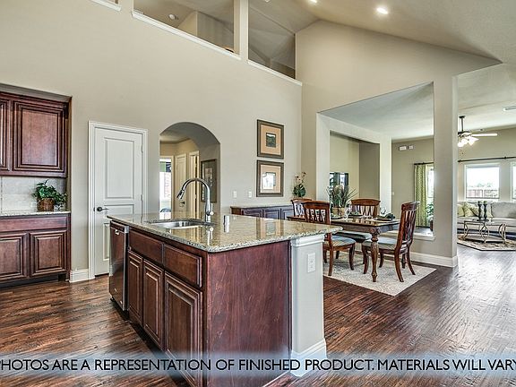 3rd image of 1813 Spoonbill Dr