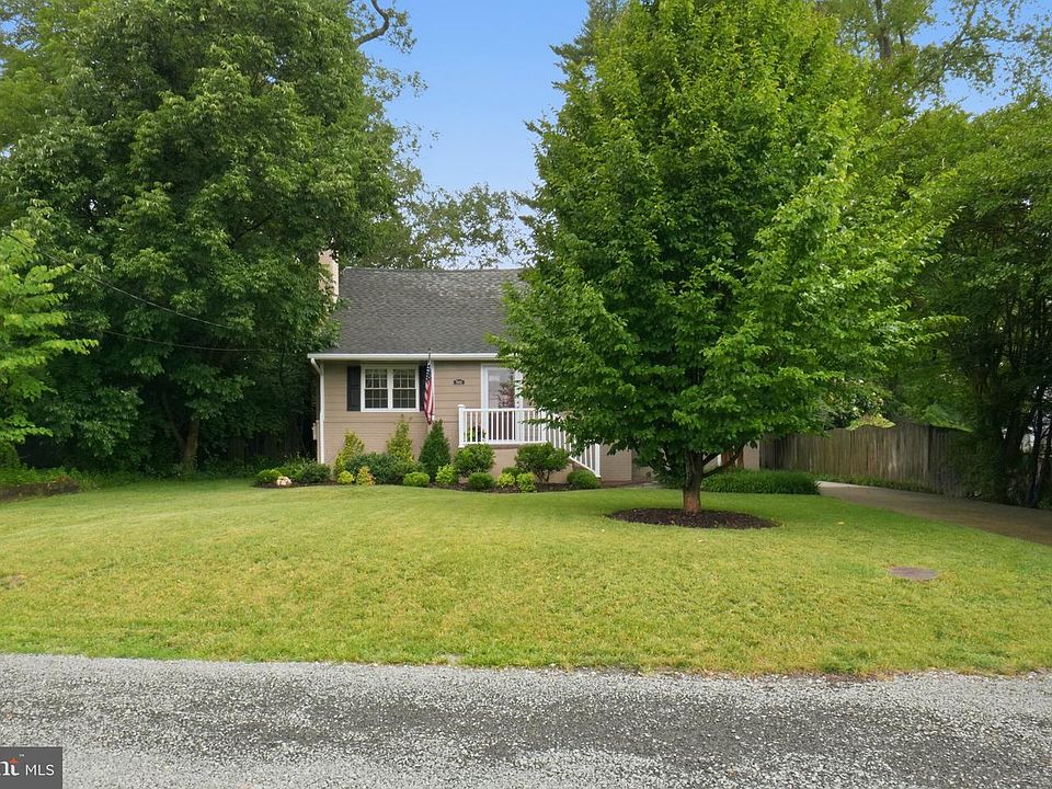 1st image of 7002 Lee Park Ct