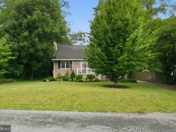 7002 Lee Park Ct, Falls Church, VA 22042