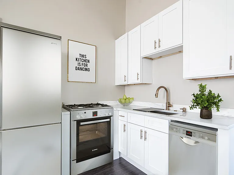 3805 Franklin Blvd #101 — Photo 3