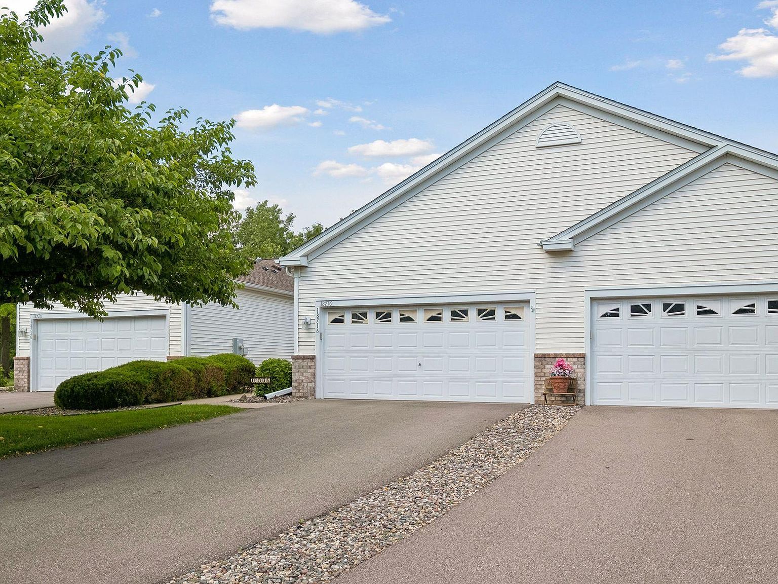 18716 Kalmar Ct, Lakeville, MN 55044 | MLS #7133457 | Zillow