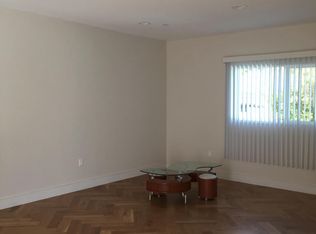255 N Swall Dr, Beverly Hills, CA 90211