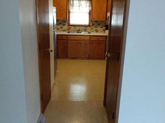 4th image of 1204 Front St #A