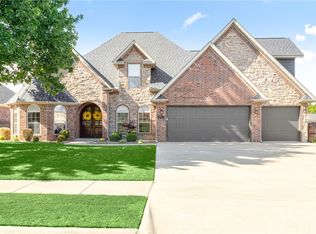 3700 SW Plateau Blvd, Bentonville, AR 72712