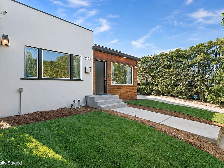 2122 S Highland Ave — Photo 23
