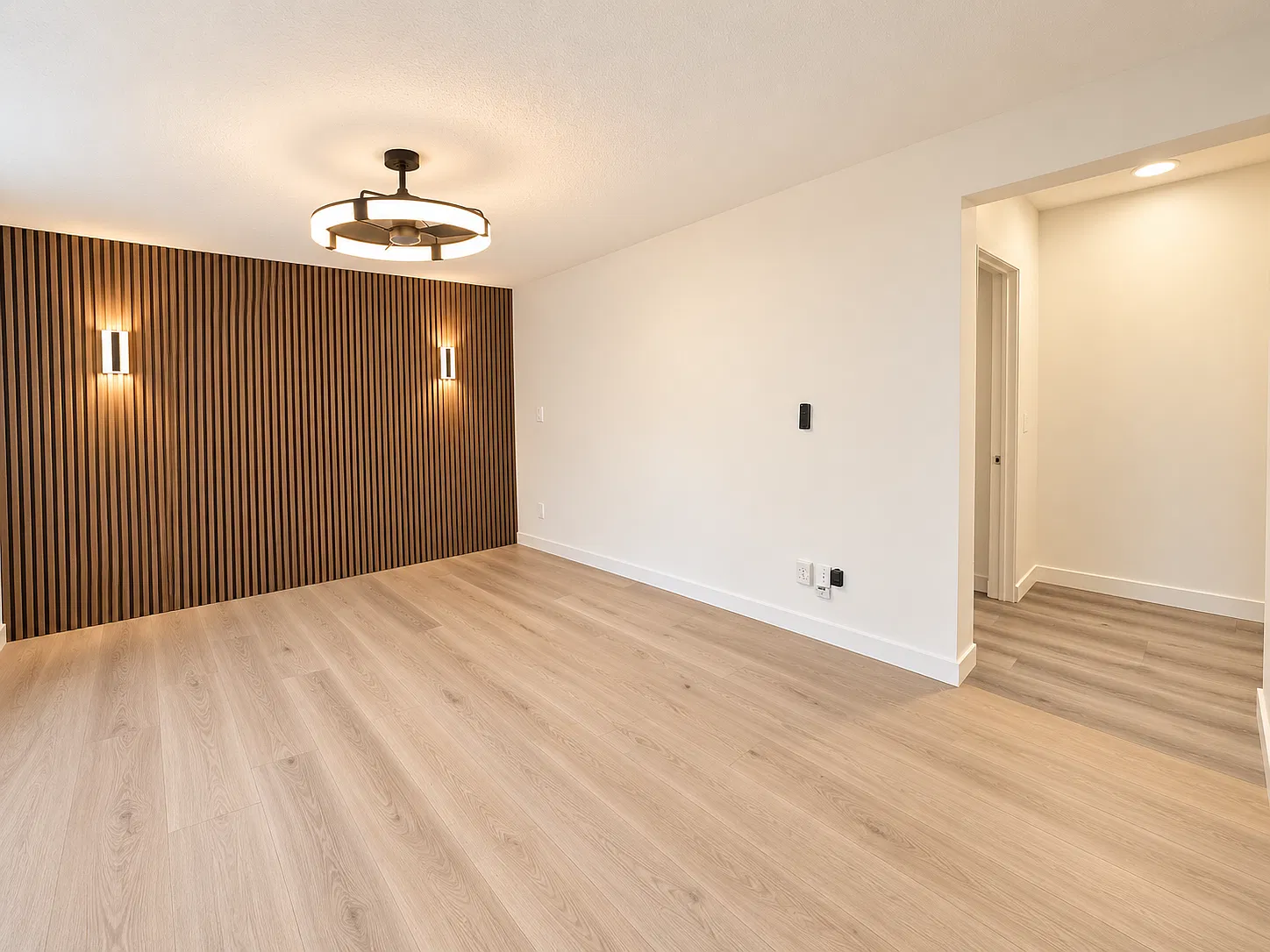 2 bed, 700 sqft, $2,250 — Photo 4
