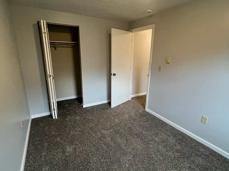 25 Ernest Ave #8 — Photo 8
