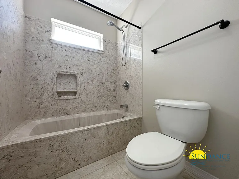 1588 Venice Ave — Photo 19