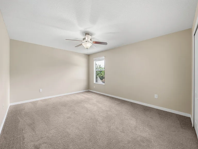 12125 Streambed Dr — Photo 32