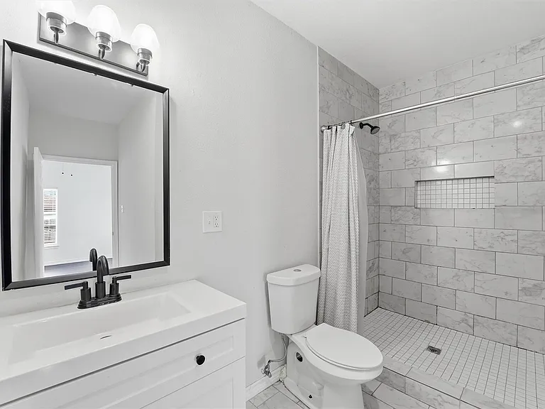 4217 Sterling St — Photo 13