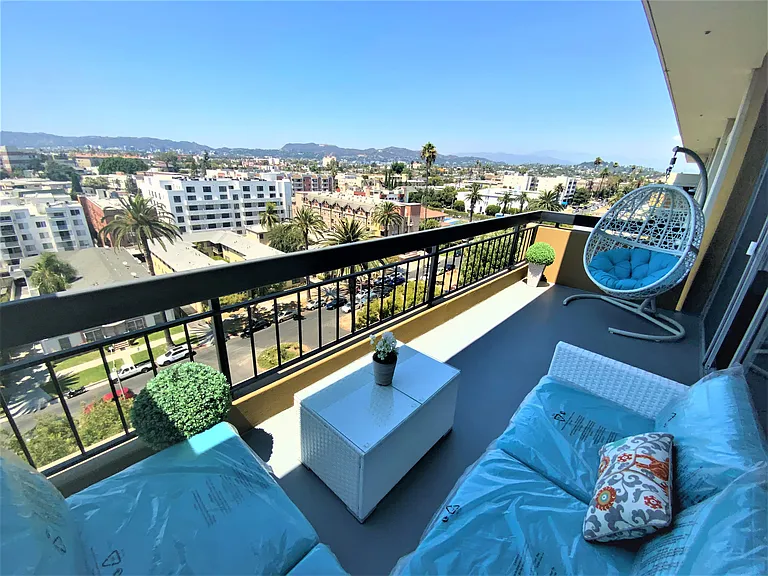 Occidental Towers Apartments — Photo 23
