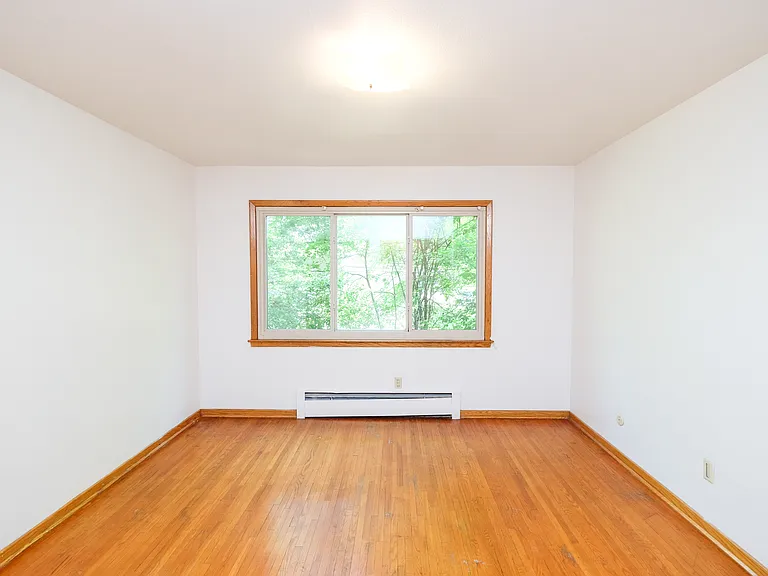 4330 Minnehaha Avenue — Photo 21