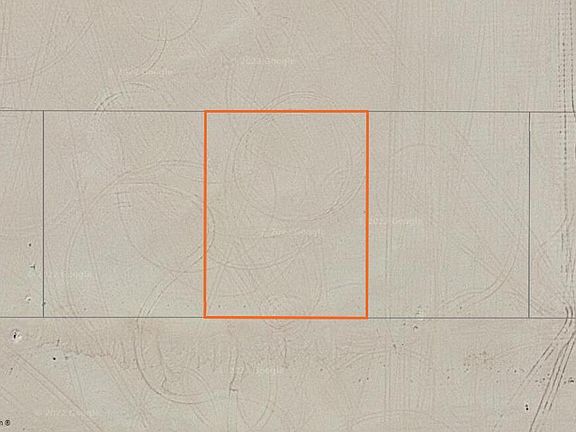3rd image of 2520 W YUMA Drive #15