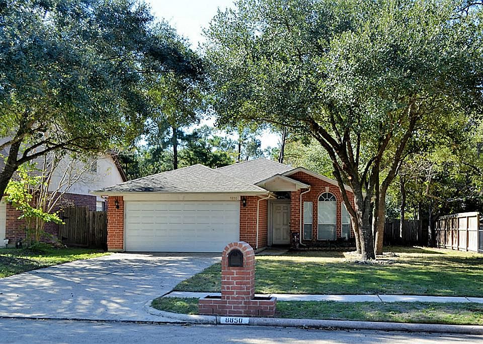 1st image of 8850 Creek Willow Dr