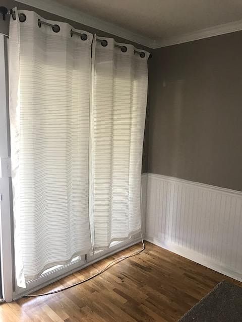 FRONT WINDOW