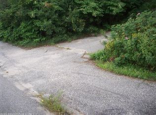 54 Lake Rd, Norway, ME 04268