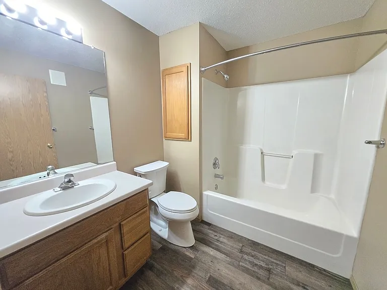 Prairie Gardens Apartments — Photo 21