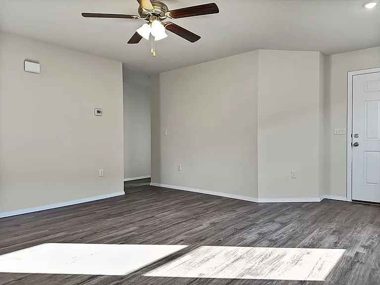 8129 Sunflower Way — Photo 3