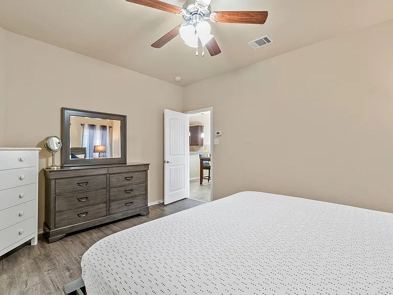 120 Rustic Oak Ln — Photo 12
