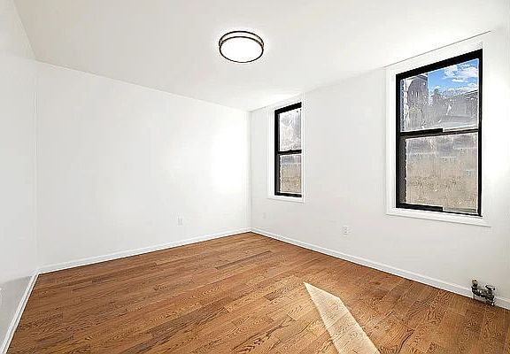 5th image of 55 Greenwich Ave #7/8