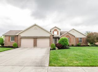 304 Driftwood Dr, Greenville, OH 45331