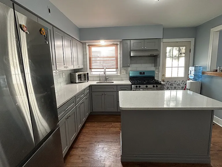 521 Burnham Rd — Photo 4