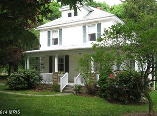 25314 Oak Dr, Damascus, MD 20872