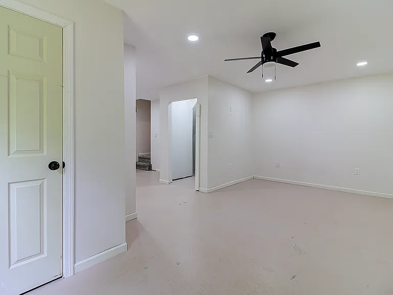 165 Laurel Ridge Ave — Photo 22