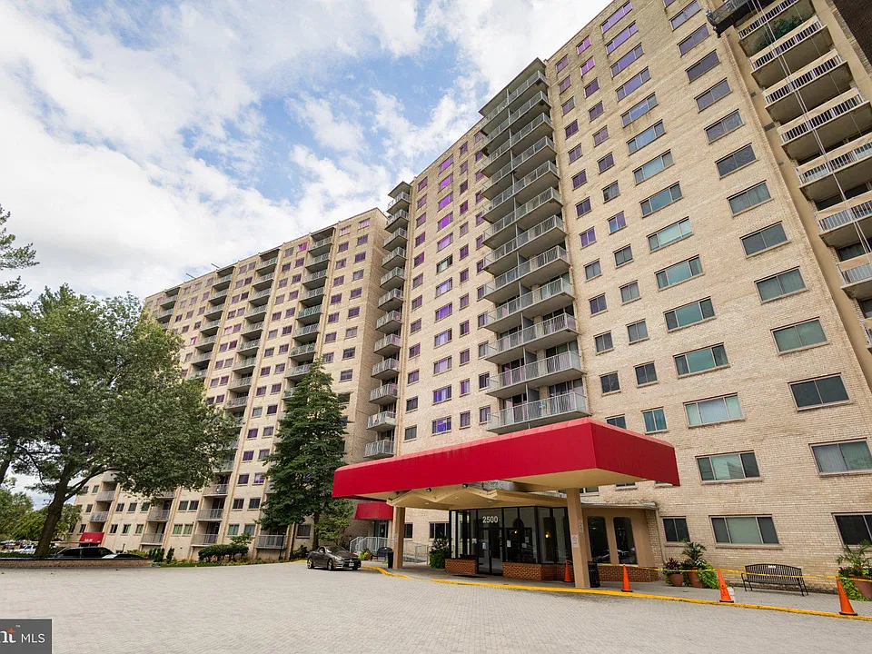 2500 N Van Dorn St #619