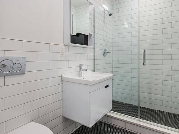 5th image of 116 Saint Marks Pl #8