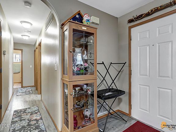 3rd image of 7910 S Settlers Bay Dr