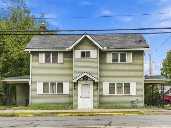 61 State St, Baden, PA 15005