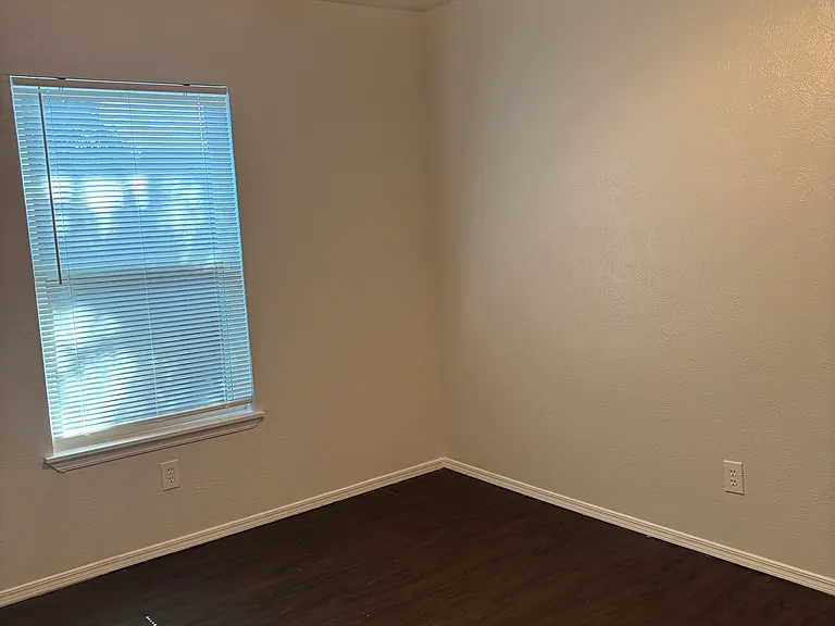 4184 Driscoll Dr — Photo 7