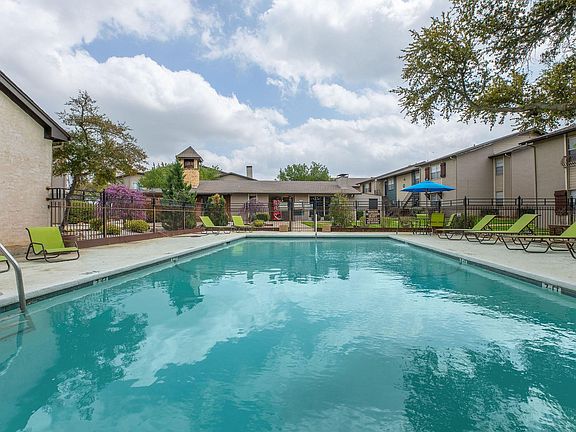 3rd image of 1325 Tennis Dr #15H