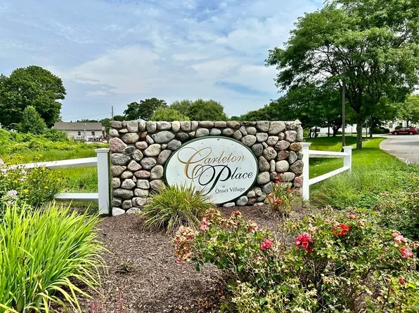 3 Carleton St, Wareham, MA 02571