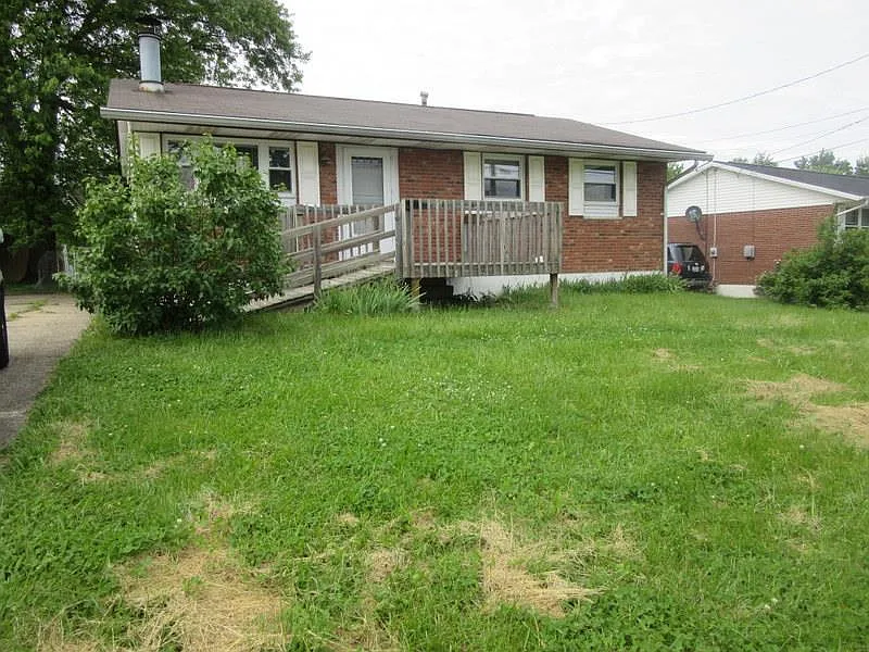 3362 Fir Tree Ln photo 1