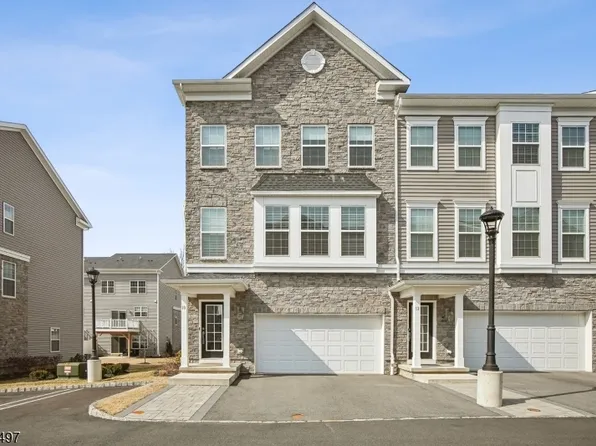 10 Cecala Rd, Morris Plains, NJ 07950