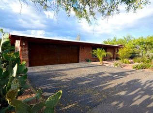 2476 N Shade Tree Ln, Tucson, AZ 85715
