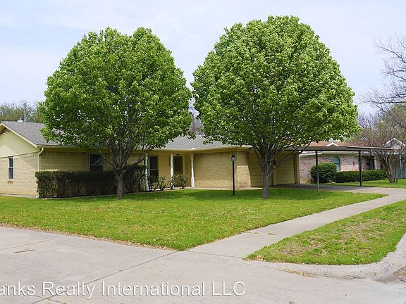 4th image of 708 Palomino Dr