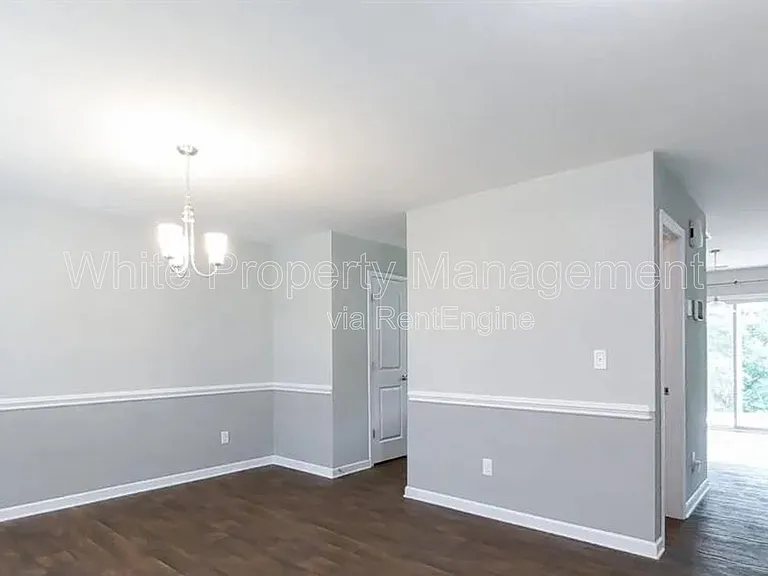 1525 Lilly Springs Pl — Photo 3