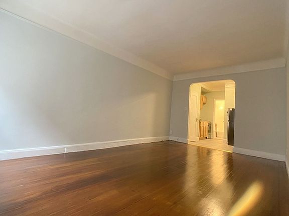 2nd image of 338 E 53rd St #3A