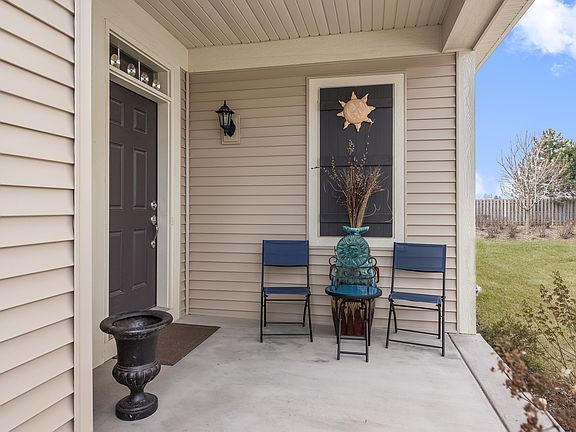2nd image of 2719 Northmoor Dr
