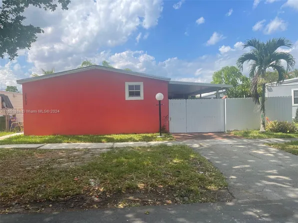 21791 NW 2nd Ct, Pembroke Pines, FL 33029