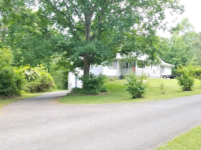 Private Driveway and parking for 21B on left side of photo