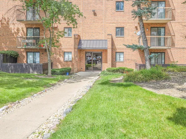 6020 Lake Bluff Dr Unit 201, Tinley Park, IL 60477